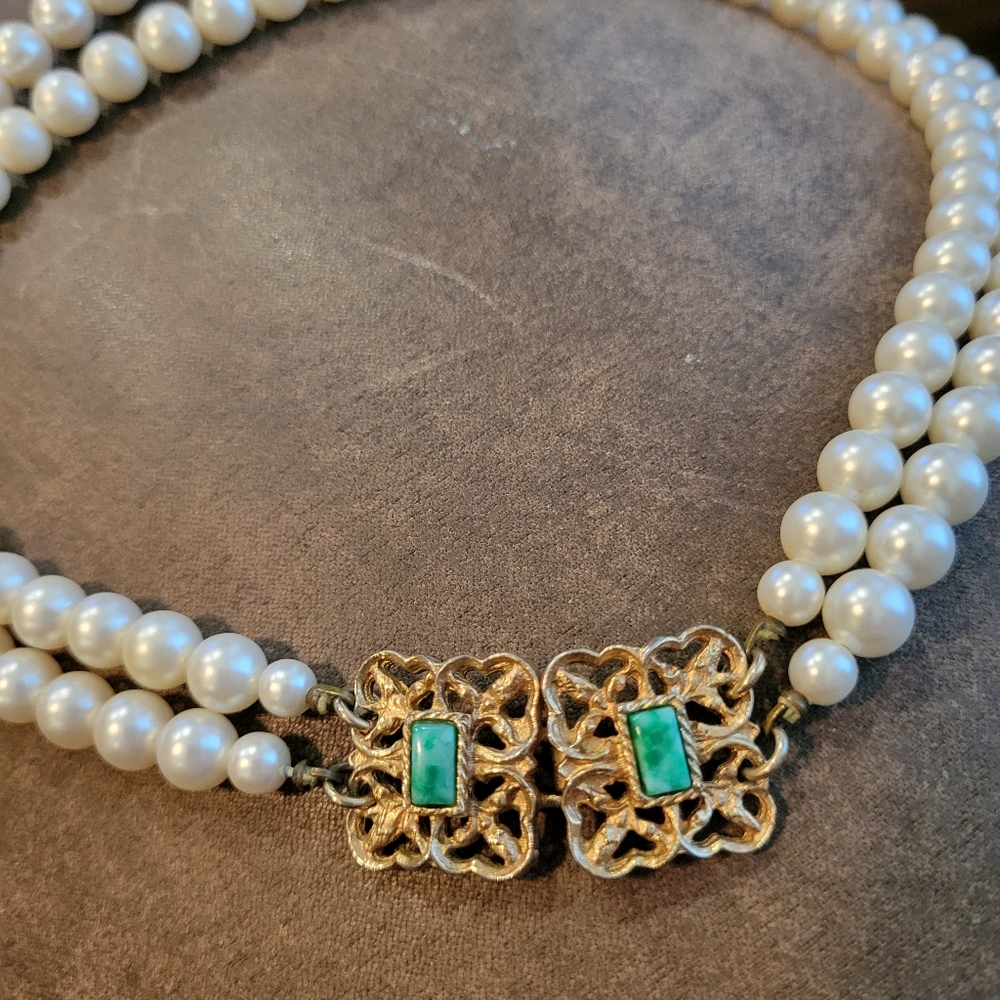 Pearl necklace